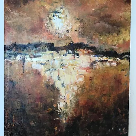 House With Castle View & Art منزل للإقامة *