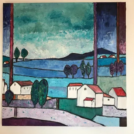 House With Castle View & Art Séjour chez l'habitant